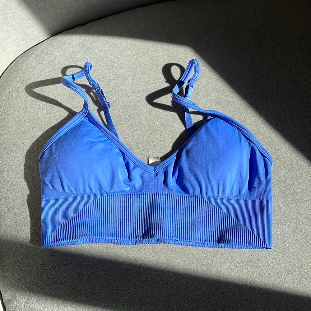 Lulullemon Periwinkle light bra workout top